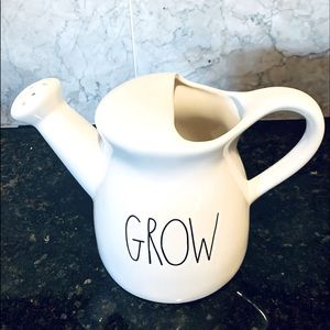 💚 RAE DUNN “𝐆𝐫𝐨𝐰” Pitcher Water Flower Pot💚